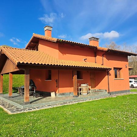 La Casita De Titi Villa Pravia Exteriör bild