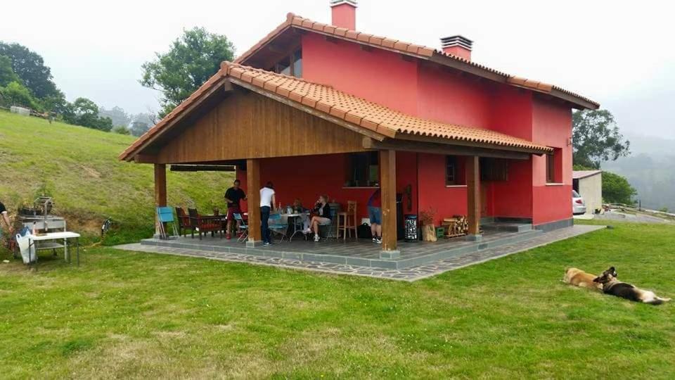 La Casita De Titi Villa Pravia Exteriör bild